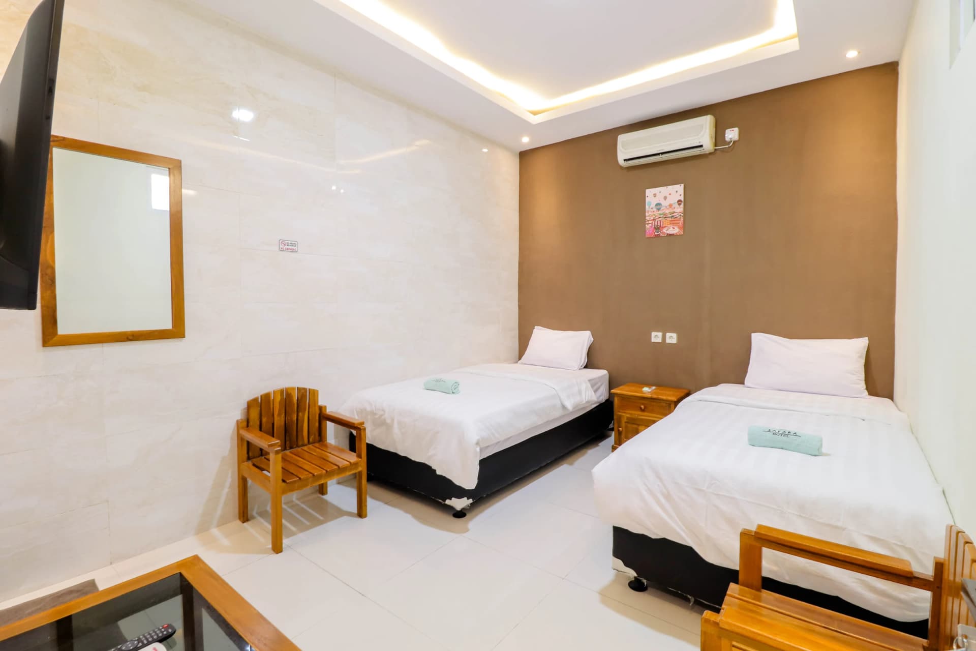 Kamar Standard Twin Safara Hotel